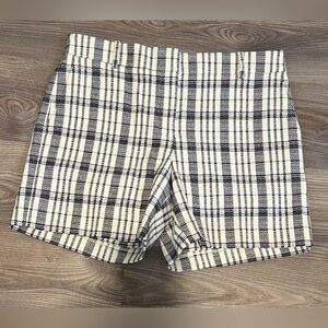 Ann Taylor the Metro Short Mid Rise Black Cream Women’s size 10 NWT